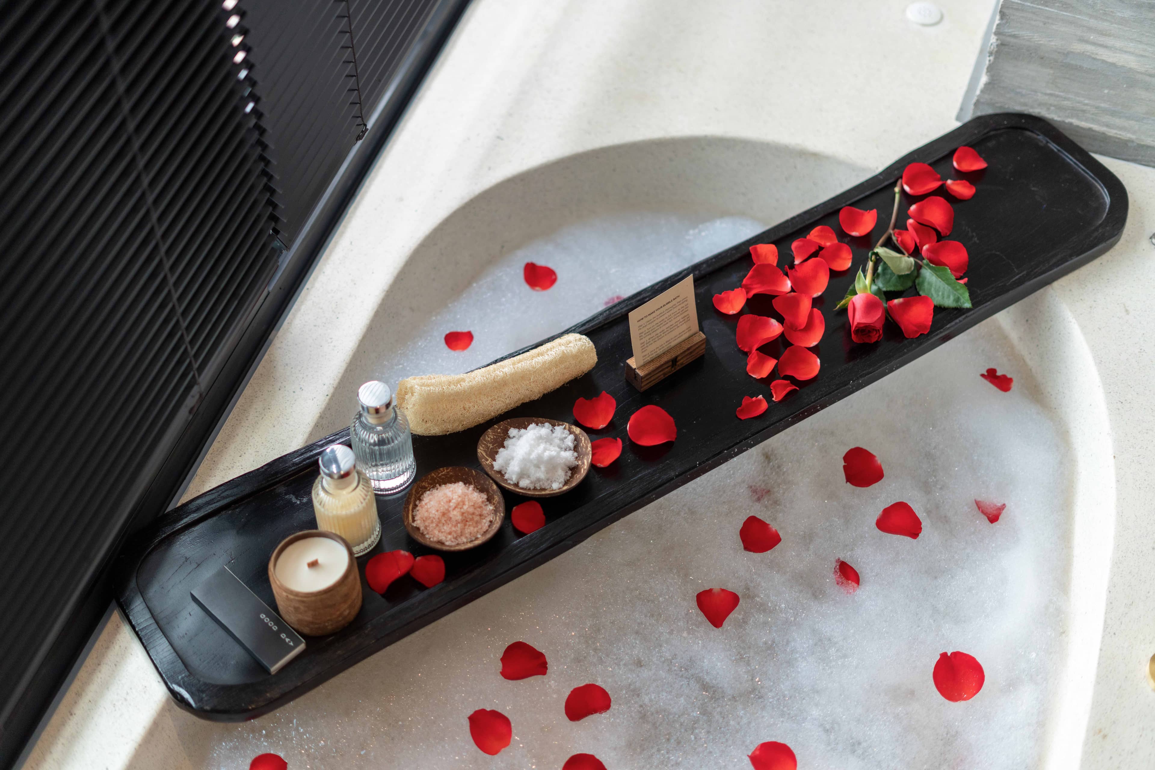 TẠO BỌT BỒN TẮM